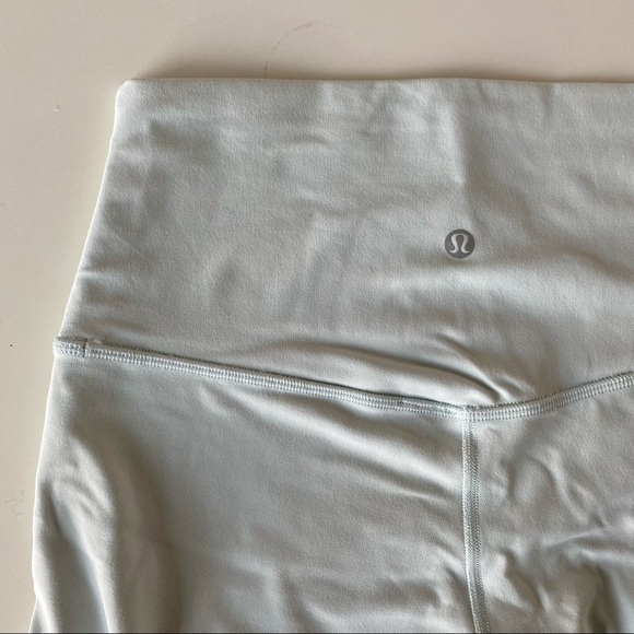 lululemon Ocean Air Align™ High-Rise Pant 25" size 8 - Picture 3 of 4